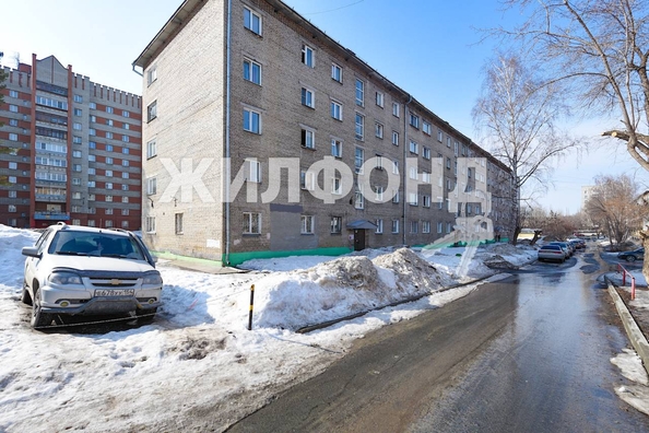 
   Продам комнату, 12.6 м², Объединения ул, 52

. Фото 9.