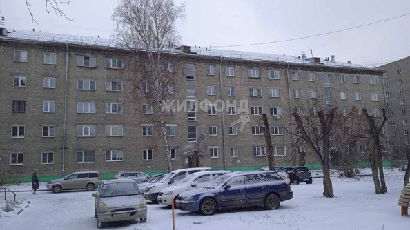 
   Продам комнату, 12.6 м², Объединения ул, 52

. Фото 13.