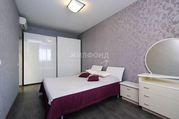 
   Продам 2-комнатную, 68.7 м², Челюскинцев ул, 48/1

. Фото 1.