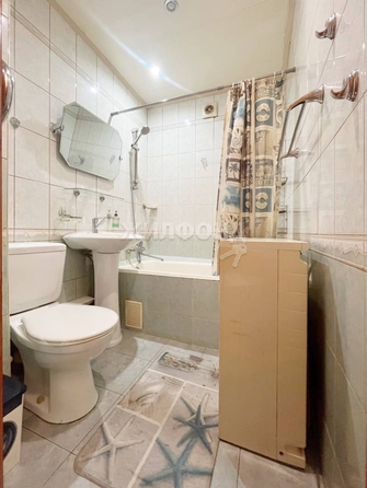 
   Продам 3-комнатную, 58.8 м², Объединения ул, 86/1

. Фото 11.