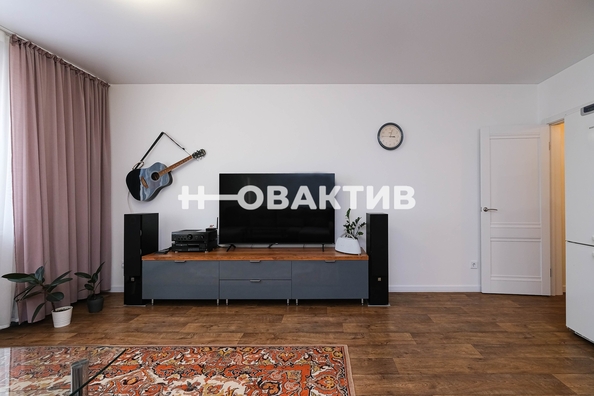 
   Продам 2-комнатную, 58.8 м², Дмитрия Шмонина ул, 1

. Фото 14.