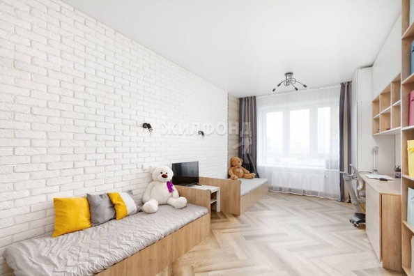 
   Продам 2-комнатную, 71 м², Гоголя ул, 209

. Фото 4.