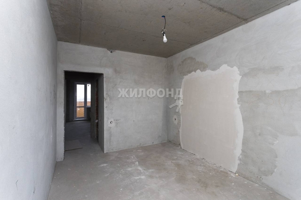 
   Продам 3-комнатную, 74.1 м², Виктора Уса ул, 1/1

. Фото 8.