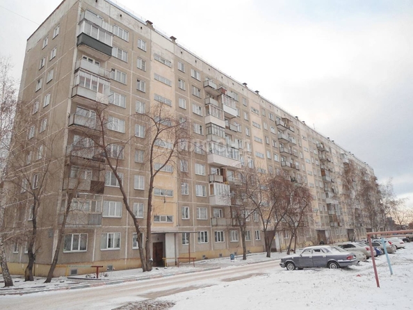 
   Продам 3-комнатную, 56.4 м², Полтавская ул, 35

. Фото 13.