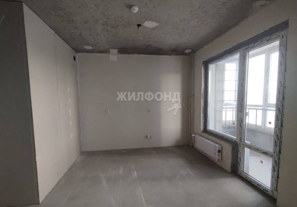 
   Продам студию, 28.1 м², Связистов ул, 162/4

. Фото 1.