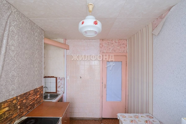 
   Продам 2-комнатную, 42.8 м², Связистов ул, 141

. Фото 2.