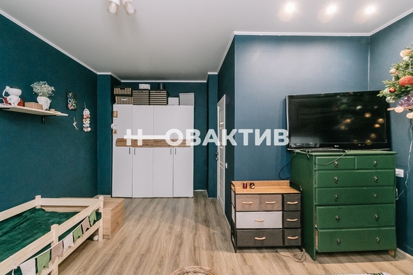 
   Продам 2-комнатную, 49 м², Романова ул, 35

. Фото 2.