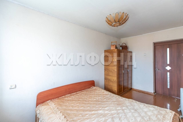 
  Продается 3-комн. квартира, 66.9 м², Петровского ул, д. 7
. Фото 12.