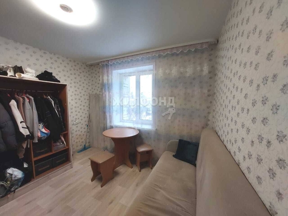 
   Продам секционку, 10 м², Дмитрия Донского ул, 23

. Фото 2.