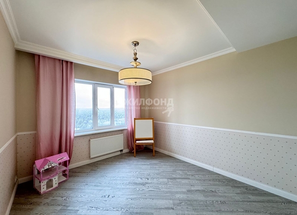 
  Сдам в аренду 3-комнатную квартиру, 85 м², Новосибирск

. Фото 8.