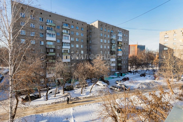 
   Продам студию, 18 м², Объединения ул, 52

. Фото 4.