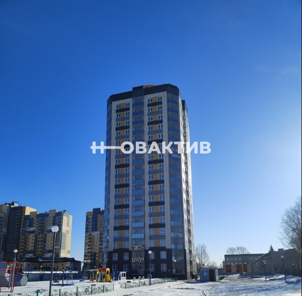 
   Продам 2-комнатную, 52.2 м², Междуреченская ул, 3

. Фото 1.