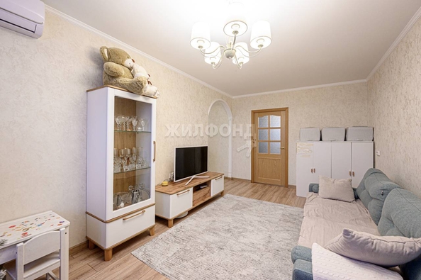 
   Продам 3-комнатную, 59.3 м², Челюскинцев ул, 15

. Фото 10.