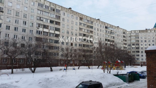 
   Продам 3-комнатную, 59.3 м², Челюскинцев ул, 15

. Фото 39.