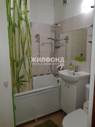 
  Сдам в аренду 1-комнатную квартиру, 30 м², Новосибирск

. Фото 12.