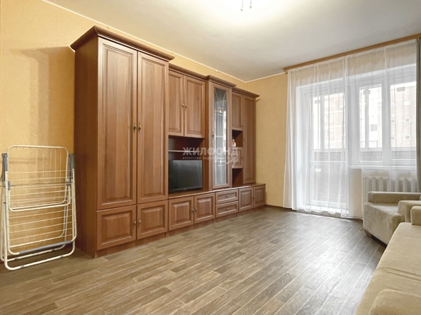 
  Сдам в аренду 1-комнатную квартиру, 58 м², Новосибирск

. Фото 7.