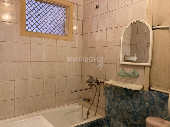 
   Продам 1-комнатную, 30.5 м², Космическая ул, 12

. Фото 7.