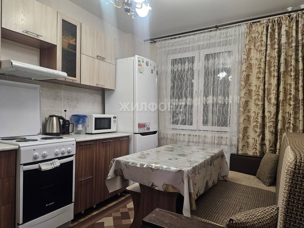 
   Продам студию, 26.8 м², Петухова ул, 95/4

. Фото 1.