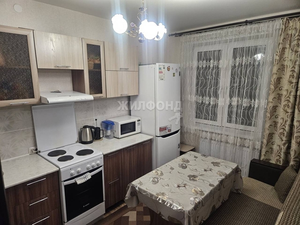 
   Продам студию, 26.8 м², Петухова ул, 95/4

. Фото 2.