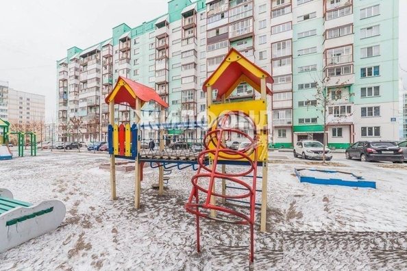 
   Продам 2-комнатную, 57.6 м², Татьяны Снежиной ул, 29

. Фото 3.