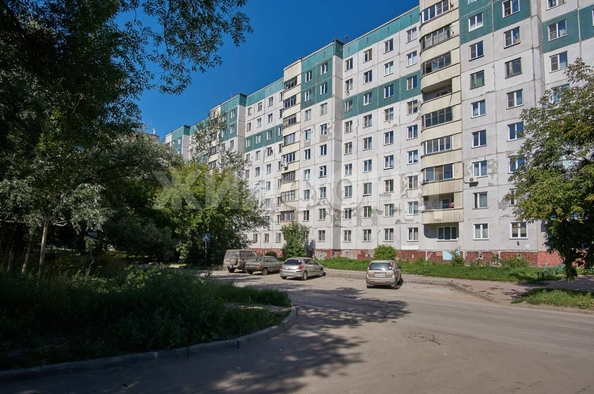 
  Продается 2-комн. квартира, 50.9 м², Троллейная ул, д. 132
. Фото 2.