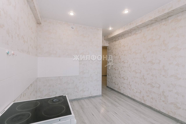 
   Продам 2-комнатную, 65.3 м², Зеленая ул, 16

. Фото 14.