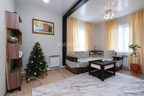 
   Продам дом, 102.4 м², Новосибирск

. Фото 2.