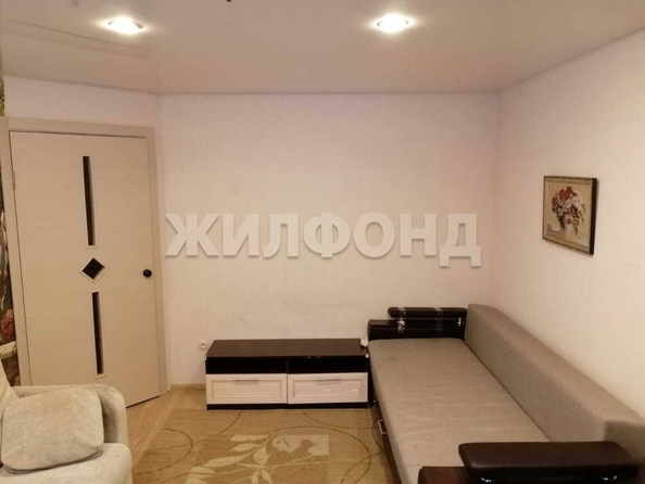 
  Продается 1-комн. квартира, 28.5 м², Петухова ул, д. 34
. Фото 1.