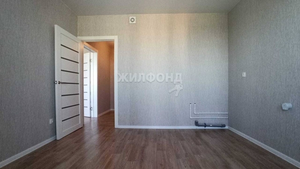 
   Продам 1-комнатную, 36.4 м², Ивана Севастьянова ул, 10

. Фото 4.