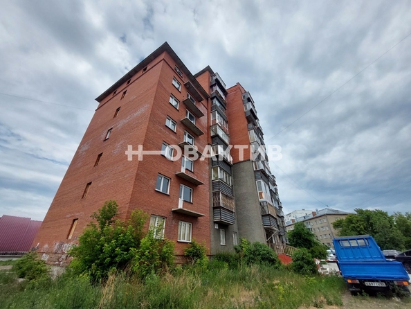 
   Продам помещение свободного назначения, 817 м², Стофато ул, 10

. Фото 2.