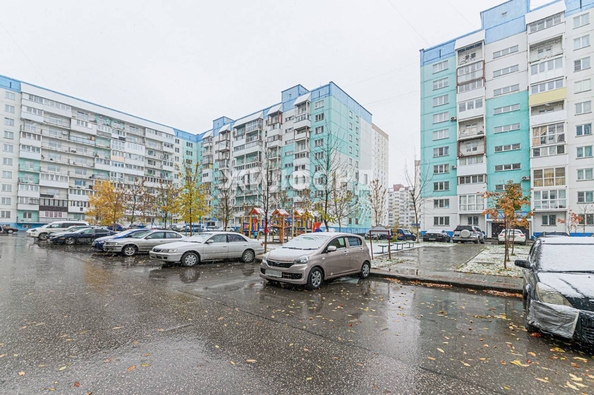 
   Продам студию, 32.4 м², Татьяны Снежиной ул, 31

. Фото 1.