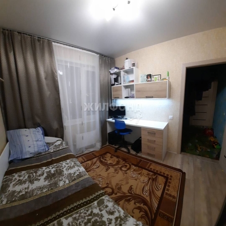 
   Продам 2-комнатную, 56.9 м², Александра Чистякова ул, 18

. Фото 5.