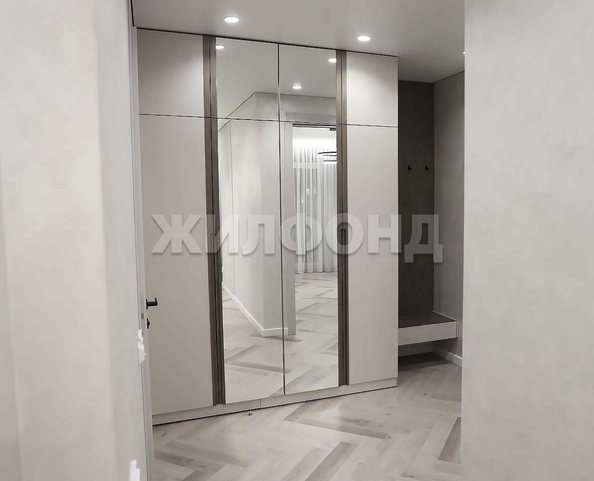 
   Продам 2-комнатную, 43.8 м², Красный пр-кт, 167/4

. Фото 28.