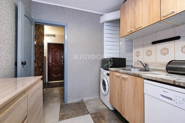 
   Продам 3-комнатную, 61.5 м², Чемская ул, 14

. Фото 10.