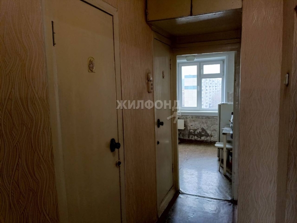 
   Продам 4-комнатную, 77.3 м², Троллейная ул, 136

. Фото 6.