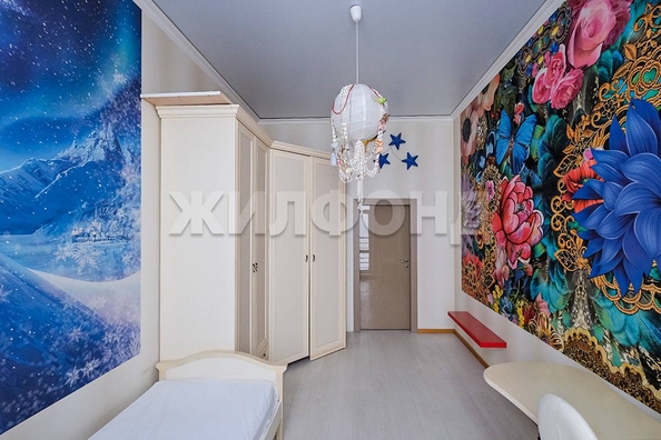 
   Продам 4-комнатную, 114.6 м², Семьи Шамшиных ул, 26/1

. Фото 11.