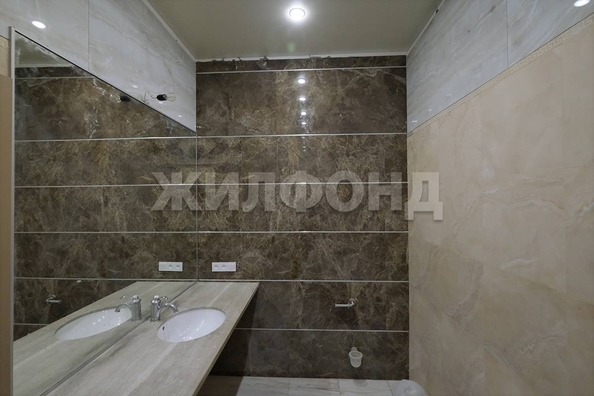
   Продам 4-комнатную, 114.6 м², Семьи Шамшиных ул, 26/1

. Фото 22.