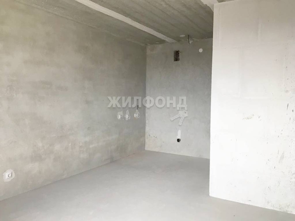 
   Продам студию, 26.7 м², Калинина ул, 18

. Фото 3.