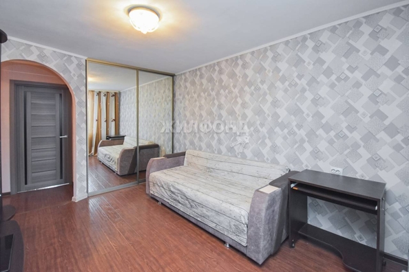 
   Продам 2-комнатную, 43.9 м², Зорге ул, 205

. Фото 3.