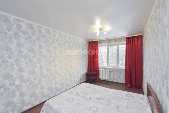 
   Продам 2-комнатную, 43.9 м², Зорге ул, 205

. Фото 10.