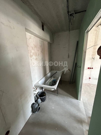 
   Продам 2-комнатную, 38 м², Березки мкр, 105

. Фото 9.