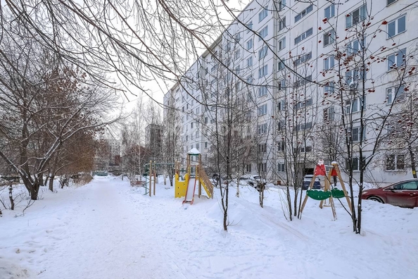 
   Продам 3-комнатную, 62.6 м², Троллейная ул, 18

. Фото 36.