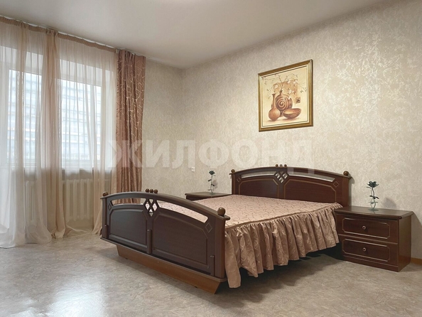 
  Сдается 3-комн. квартира, 126 м², Советская ул, д. 19
. Фото 8.