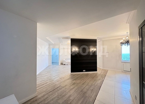 
  Сдается 3-комн. квартира, 85 м², Сухарная ул, д. 101
. Фото 14.
