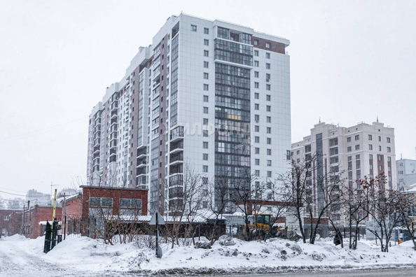 
   Продам 1-комнатную, 40.1 м², Семьи Шамшиных ул, 90/5

. Фото 18.