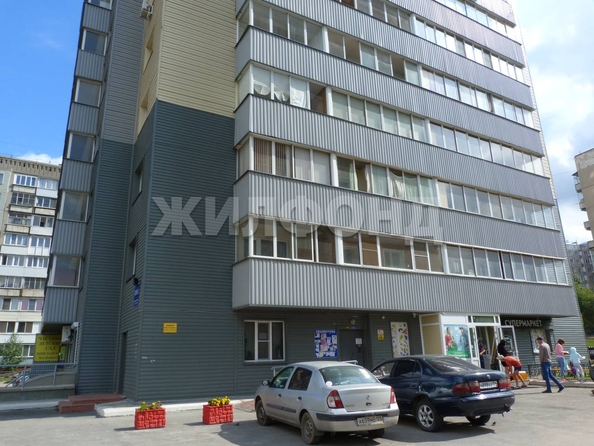 
   Продам 1-комнатную, 46.8 м², Бориса Богаткова ул, 208/3

. Фото 4.