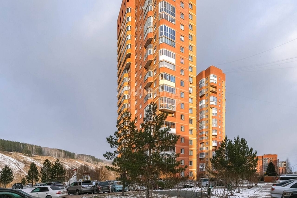 
   Продам 2-комнатную, 65.1 м², Заречная ул, 7

. Фото 25.