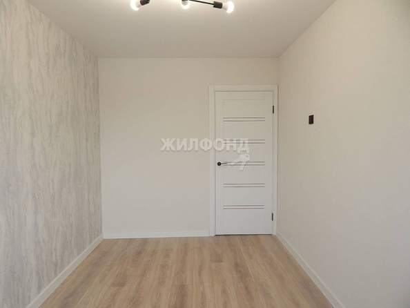 
   Продам 2-комнатную, 42.7 м², Бориса Богаткова ул, 207

. Фото 7.