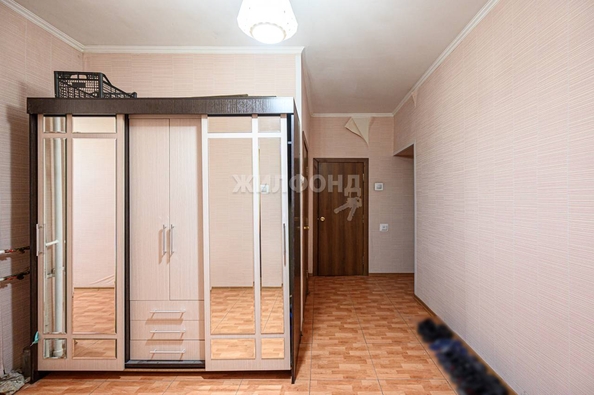 
   Продам 4-комнатную, 105.6 м², Невельского ул, 57/1

. Фото 22.