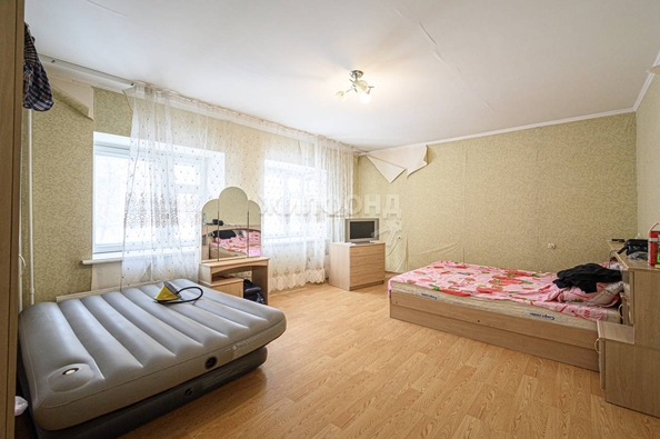 
   Продам 4-комнатную, 105.6 м², Невельского ул, 57/1

. Фото 30.